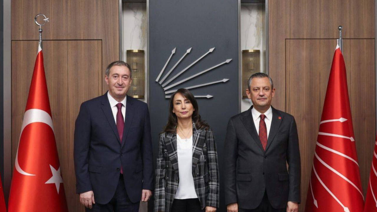 DEM Parti heyeti yarın CHP lideri Özgür Özel'i ziyaret edecek