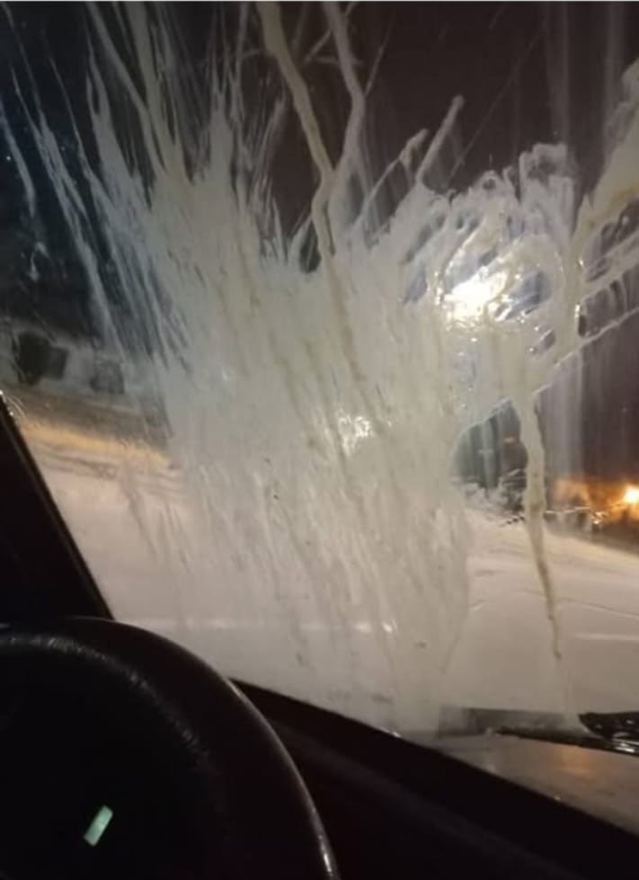 Araçlara ve binalara yumurta frlatan çocuklar vatandaşı rahatsız ediyor