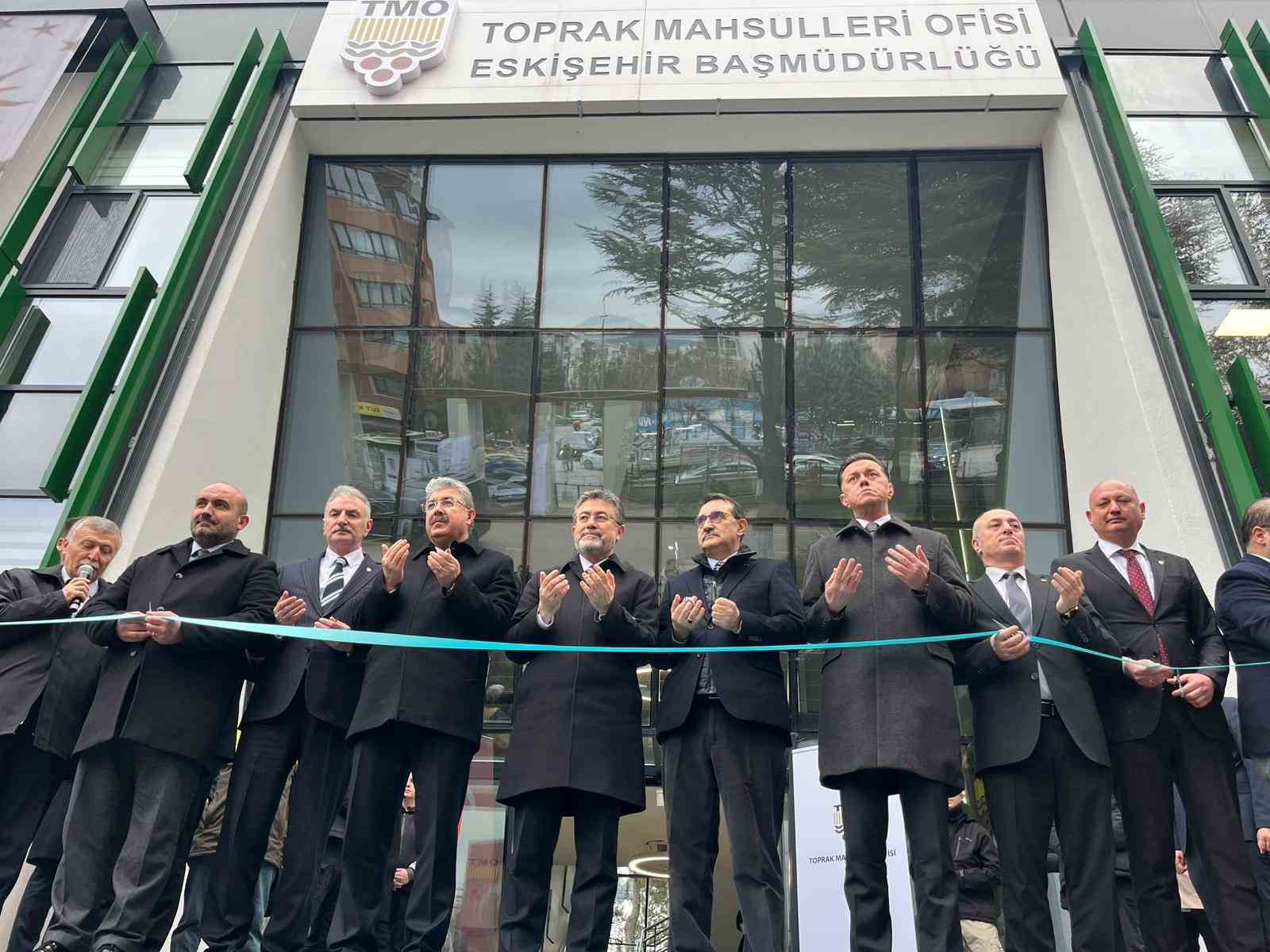 Bakan Yumaklı, Eskişehir’de TMO’nun yeni binasını açılışını gerçekleştirdi