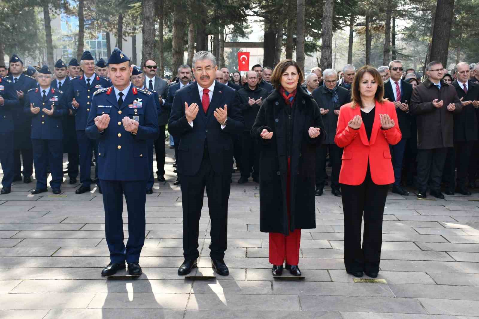 Eskişehir’de 18 Mart Şehitleri Anma Günü ve Çanakkale Deniz Zaferi törenle kutlandı