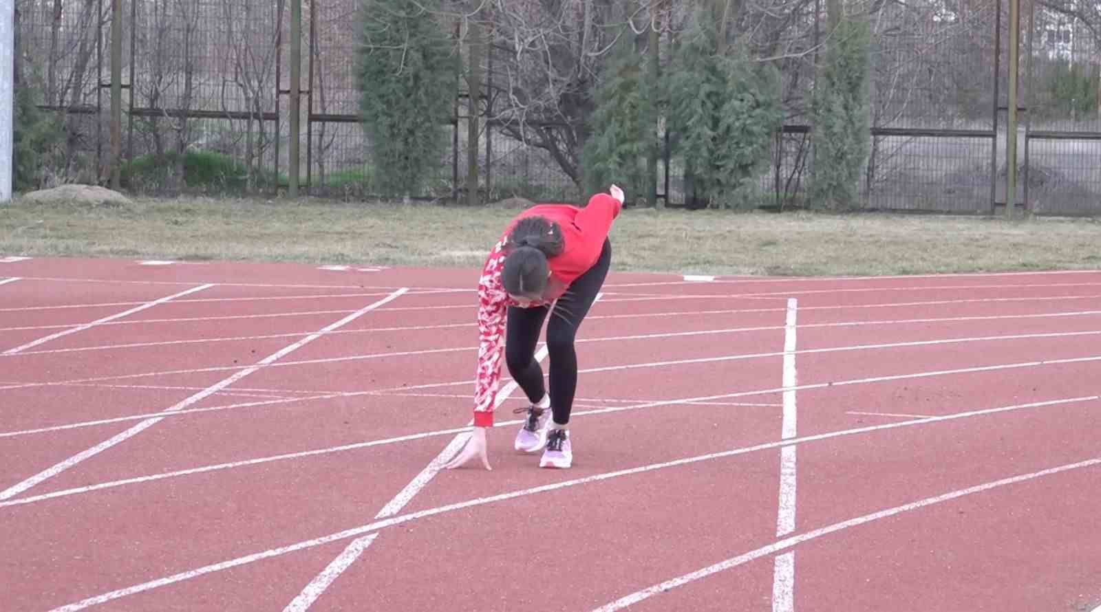 Eskişehirli milli atlet Edanur Tulum, Balkan Şampiyonası’nda 30 yıl sonra gelen altının gururunu yaşıyor